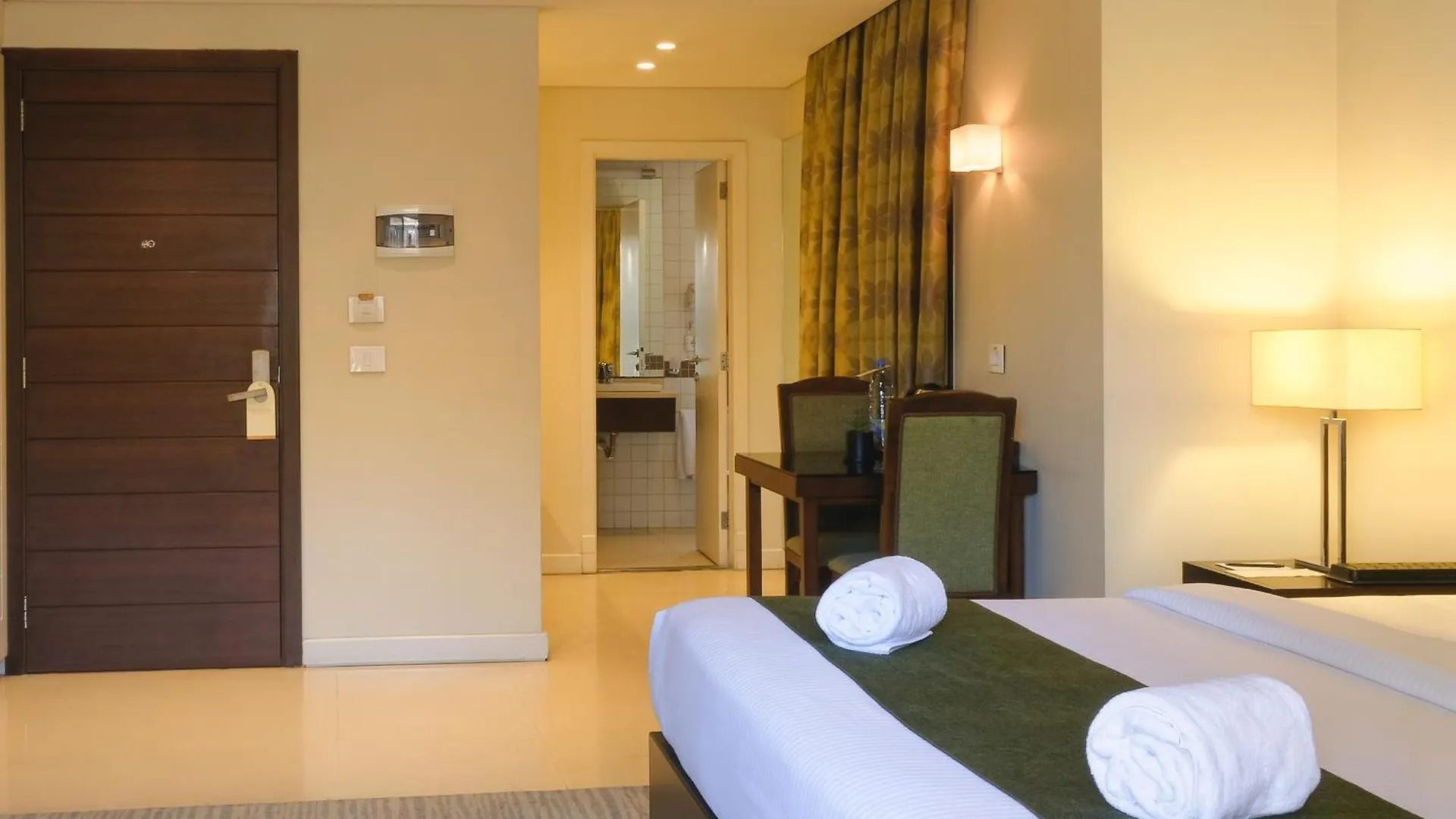 The Parisian Hotel Beyrut